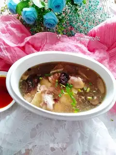 The mushroom stew, the hen