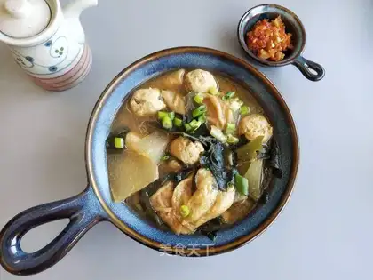 Taste melon chickenball soup