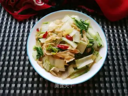 Yellow cabbage makes artificial meat