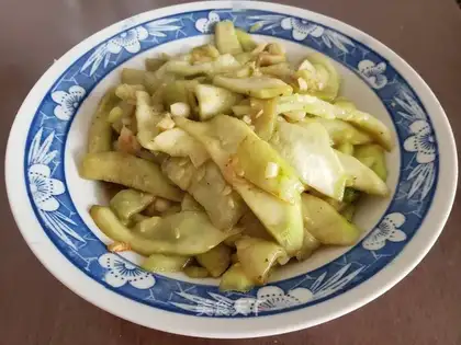Garlic smelt