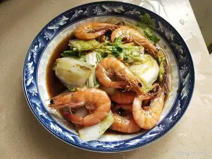 Shrimp and cabbage