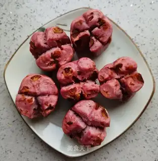 ♪ Red-tree potato buns ♪