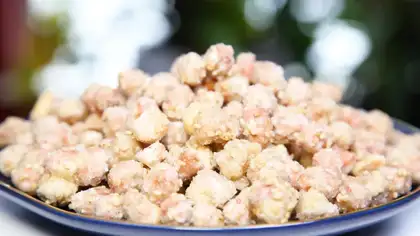 It's full of peanut rice