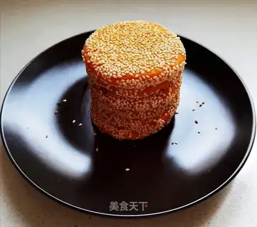 Red potato sesame cake