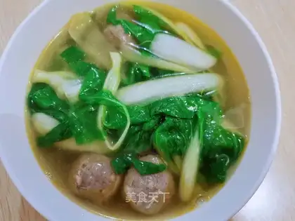Beefball soup