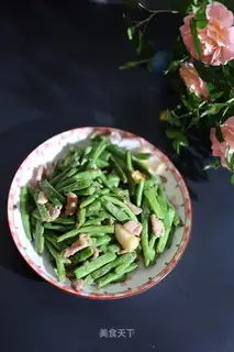 Four seasons of bean meat
