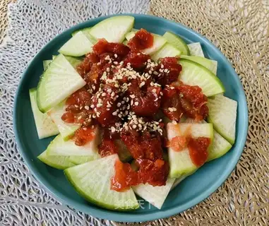 Pyramid radish