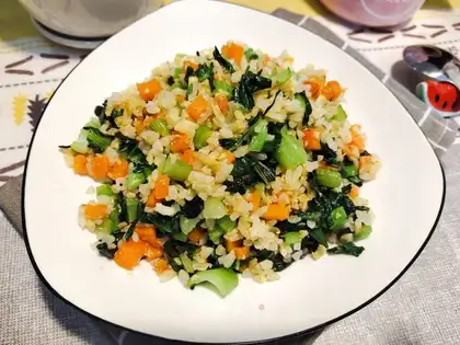♪ Green green egg fried rice ♪