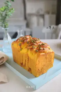 Milky pumpkin toast