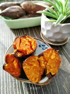 Roast potatoes