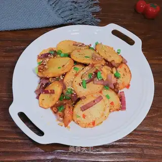 Pot potato chips