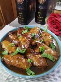Curry chicken wings