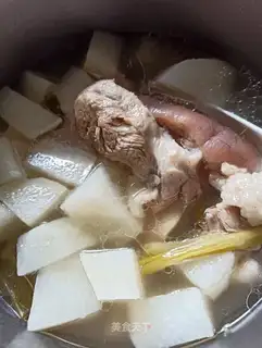 Roach and hoof soup