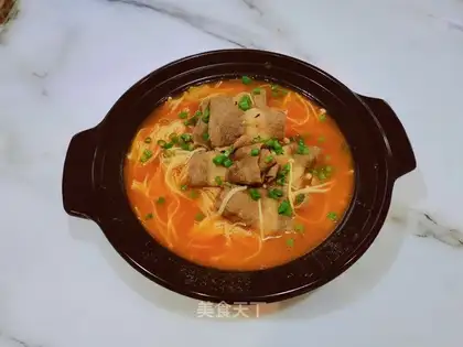 Sour soup, fat cow