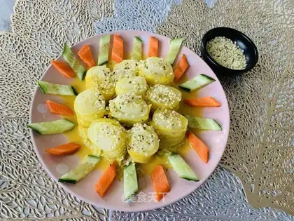 Pyramid mustard