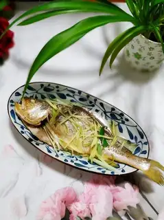 Vacuated yellowfish