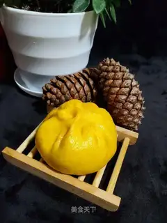 Pumpkin buns