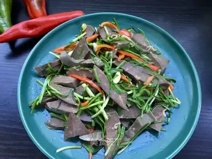 Garlic fried sheep and lungs