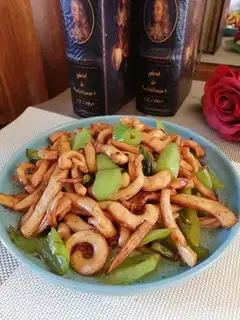The peppers are fried with squid