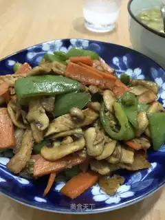 Carrots with pepper sauce