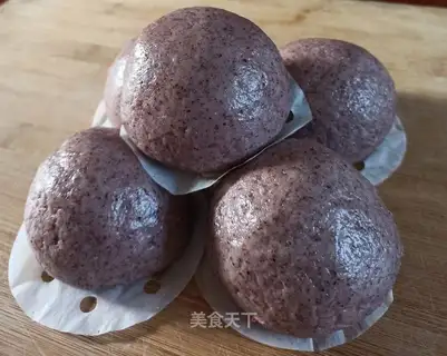 Purple rice buns