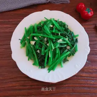Garlic spinach