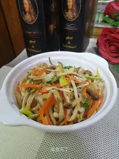 Seafood mushroom carrots