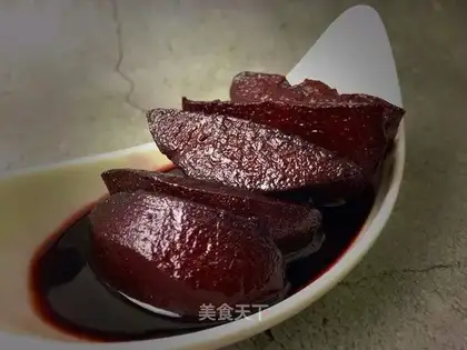 A red pears