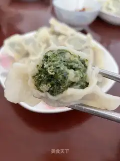 A warm winter pork dumpling