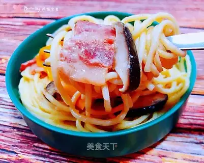 Puffy bacon pasta