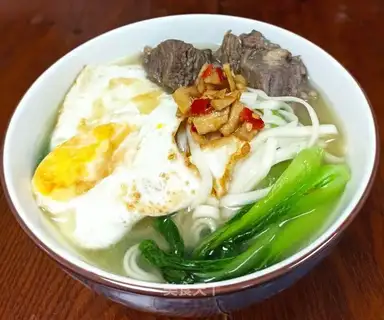 ♪ Little green bouquet with egg beef noodles ♪