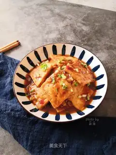 Fish bear tofu