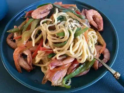 Spicy shrimp for pumpkin noodles