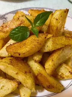 Spicy baked fries