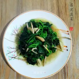 Garlic spinach