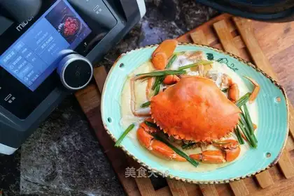 Fresh steaming fan crabs
