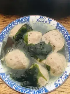 Beefball soup