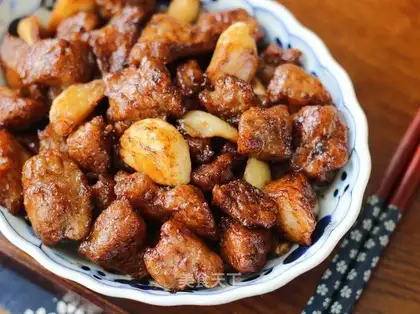 Garlic beef