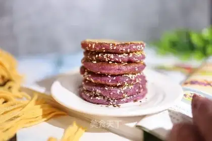 Potato sesame cake