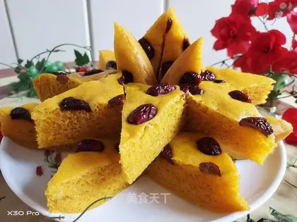 Pumpkin red-tree maras