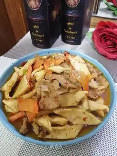 Meatloaf burning tofu carrots