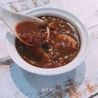 Red bean pastry soup