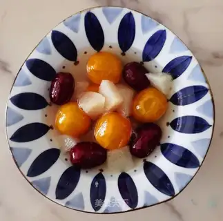 Golden orange pear soup