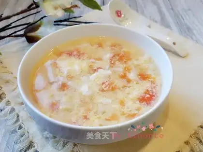 Tomato, sea mushroom, eggflower soup