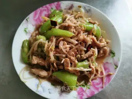 Smelt bean sprouts