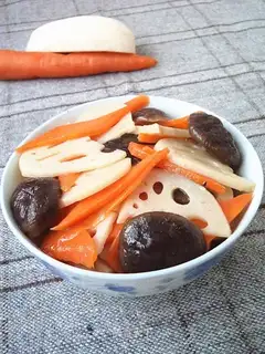 Carrot's livin' fried mushrooms
