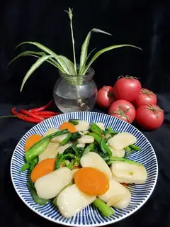 A green carrot
