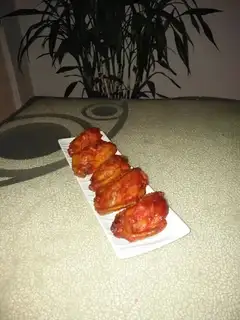 Roasted chicken wings