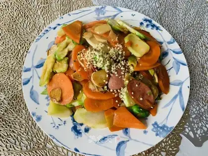 Pyramid cuisine