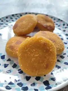 Pumpkin rice cake